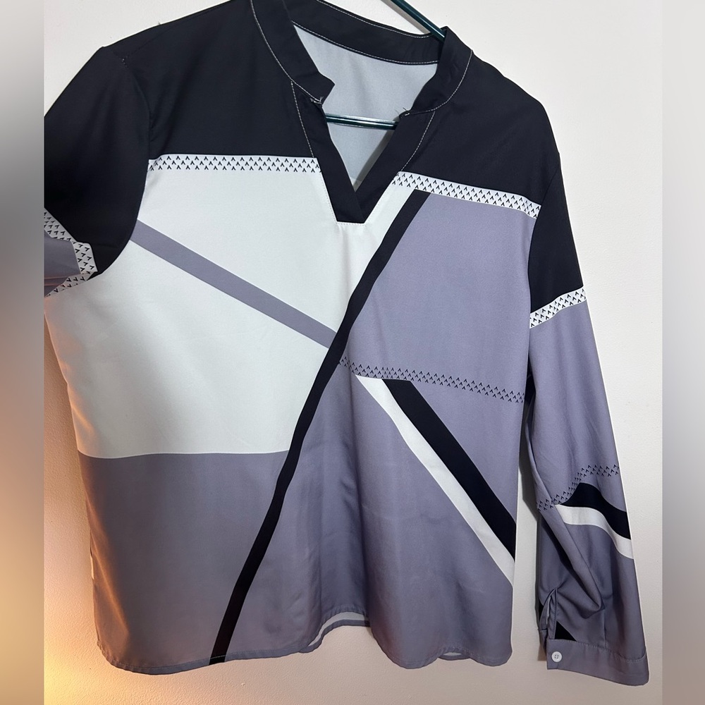 Geometric Patterned Long Sleeve Blouse